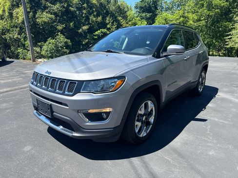 Used 2018 Jeep Compass Limited w/ Navigation Group AWD/4WD image 7