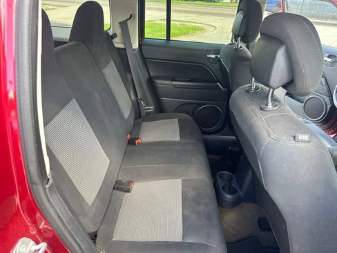 Used 2016 Jeep Patriot Latitude FWD image 12
