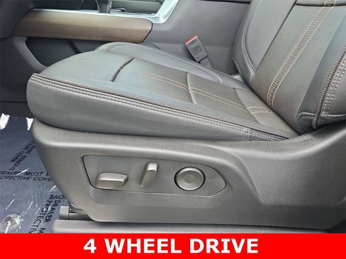 Used 2024 Chevrolet Silverado 1500 High Country w/ High Country Premium Package image 28