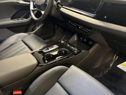 New 2025 Audi Q6 e-tron Premium Plus image 15