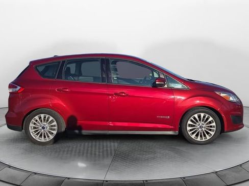 Used 2017 Ford C-MAX SE w/ Cold Weather Package image 6