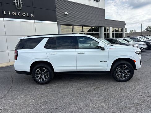 Used 2023 Chevrolet Tahoe Z71 w/ Luxury Package AWD/4WD image 8