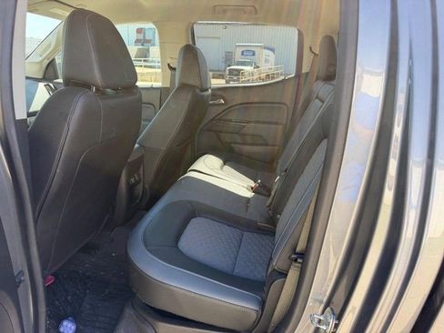 Used 2019 Chevrolet Colorado Z71 AWD/4WD image 7