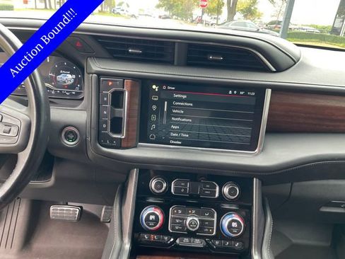 Used 2023 GMC Yukon Denali Ultimate image 18
