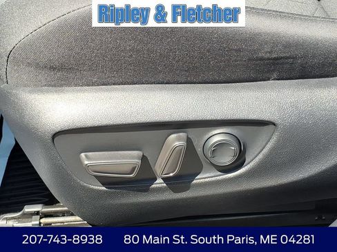 Used 2022 Toyota RAV4 XLE w/ Convenience Package AWD/4WD image 13