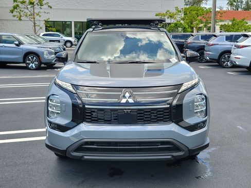 New 2026 Mitsubishi Outlander AWD image 2