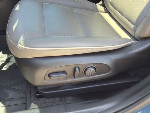 Used 2025 Buick Envista Avenir FWD image 23