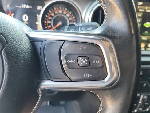 Certified 2022 Jeep Wrangler Unlimited Sahara image 29