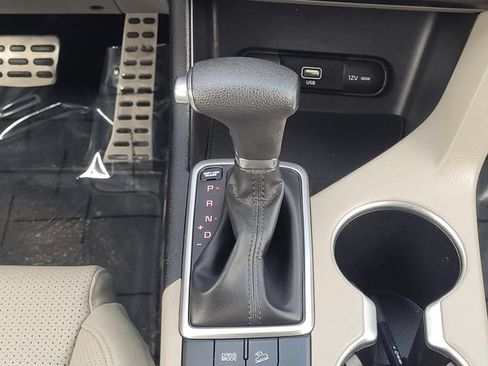 Used 2020 Kia Sportage S FWD image 25