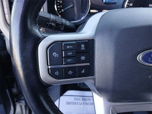 Used 2023 Ford Expedition Limited image 21