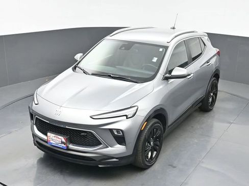 Used 2024 Buick Encore GX Sport Touring image 30