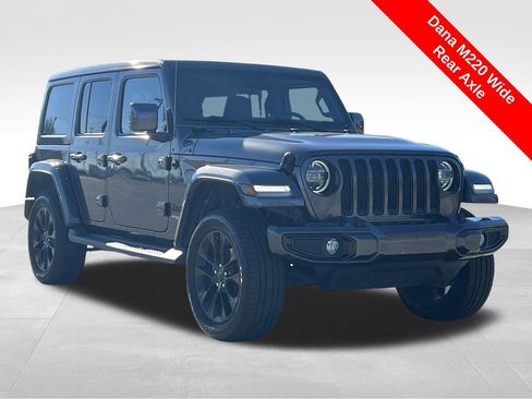 Used 2021 Jeep Wrangler Unlimited Sahara image 35
