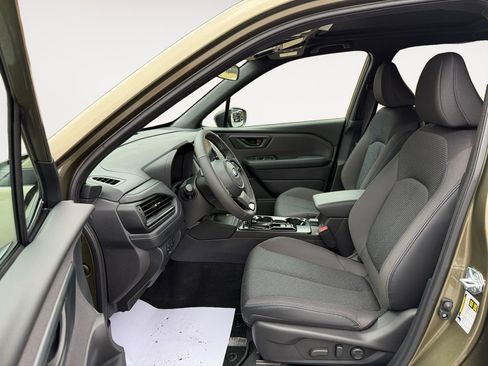 Used 2026 Subaru Forester Premium AWD/4WD image 11