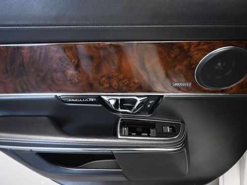 Used 2016 Jaguar XJ L Portfolio AWD/4WD image 35