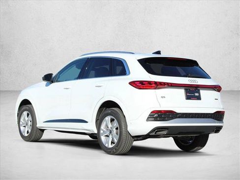 Certified 2025 Audi Q5 Premium w/ Convenience Package AWD/4WD image 11