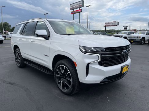 Used 2021 Chevrolet Tahoe RST w/ Luxury Package image 2