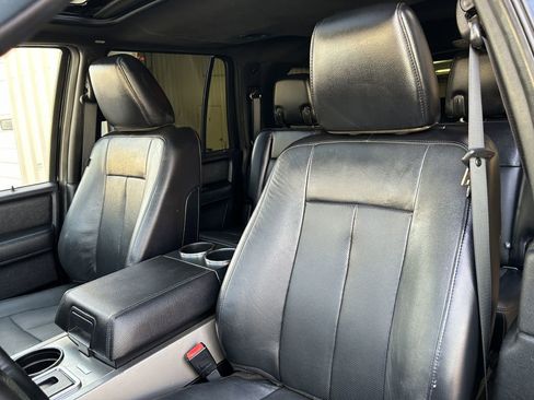 Used 2017 Ford Expedition EL Limited w/ Equipment Group 301A image 11