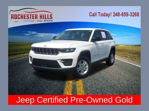 Used 2023 Jeep Grand Cherokee Laredo w/ Luxury Tech Group I AWD/4WD image 1
