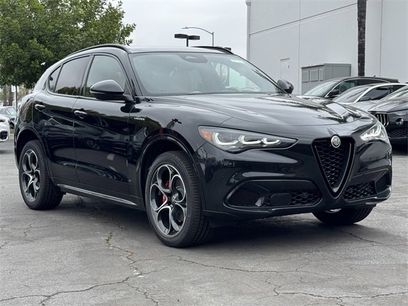 New 2025 Alfa Romeo Stelvio Sprint w/ Veloce Package