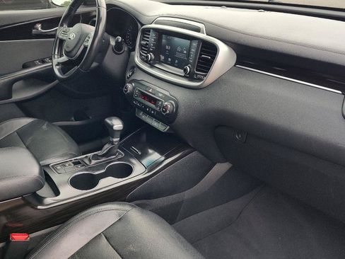 Used 2020 Kia Sorento EX FWD image 30