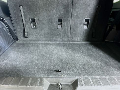 Used 2025 Subaru Ascent Premium image 29