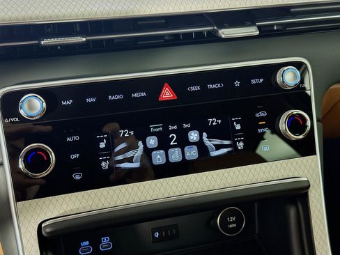 New 2026 Genesis GV80 2.5T Prestige image 18