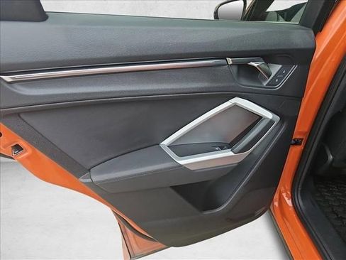 Used 2022 Audi Q3 2.0T Premium Plus w/ Premium Plus Package image 9