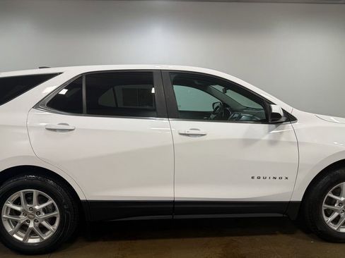 Used 2023 Chevrolet Equinox LT image 31