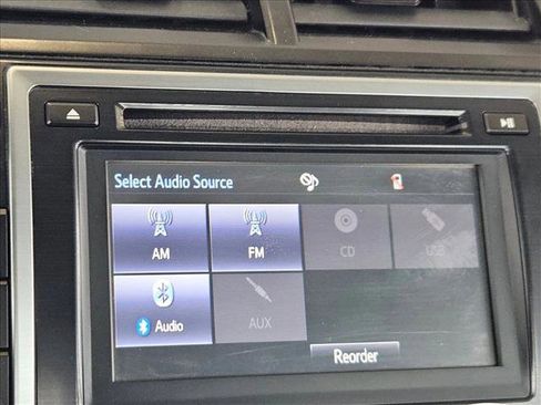 Used 2014 Toyota Camry LE image 10