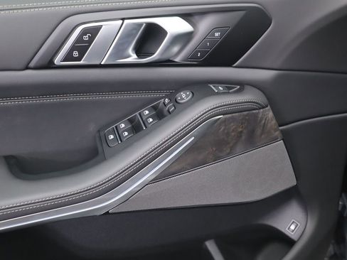 New 2026 BMW X5 xDrive50e w/ Executive Package image 24