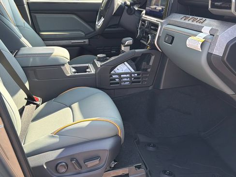 New 2026 Toyota Tacoma 4x4 Double Cab Hybrid image 14
