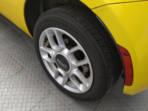 Used 2015 FIAT 500 Pop image 31