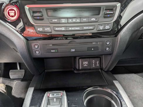 Used 2017 Honda Pilot Elite image 34