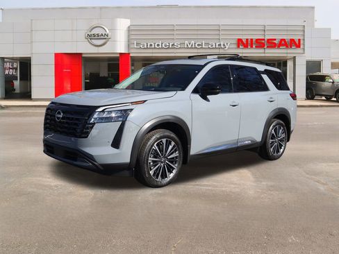 New 2026 Nissan Pathfinder Platinum w/ Cargo Package image 7