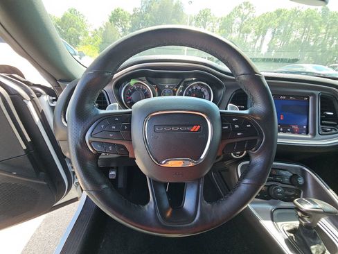 Used 2019 Dodge Challenger R/T Scat Pack w/ Dynamics Package image 8