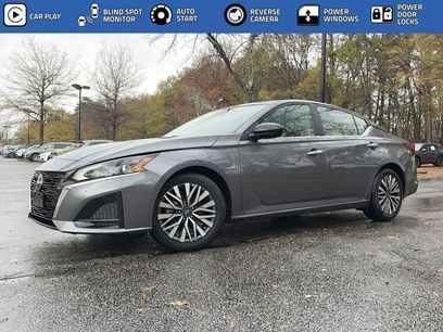 Used 2024 Nissan Altima 2.5 SV