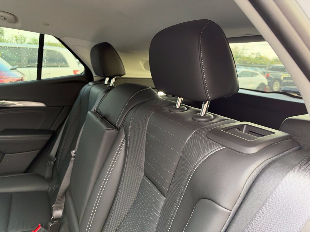 Used 2024 Buick Envision Preferred AWD/4WD image 8