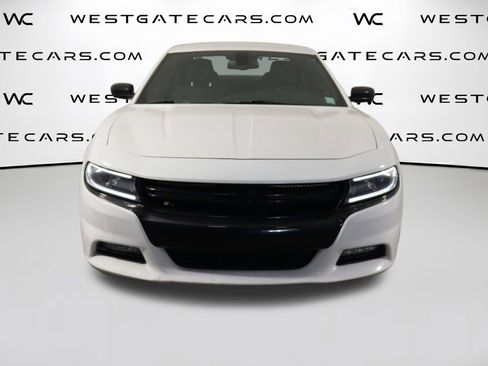 Used 2016 Dodge Charger SXT w/ Blacktop Package RWD image 2