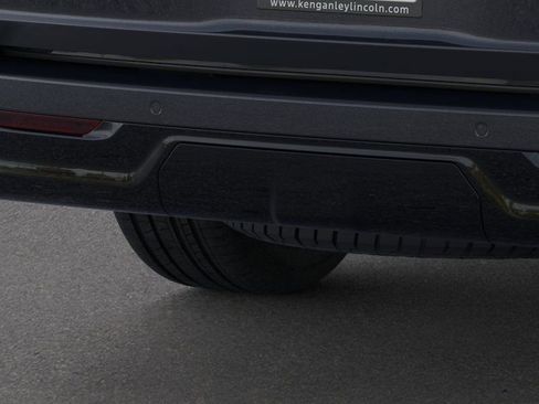 New 2026 Lincoln Navigator Reserve w/ Jet Appearance Package AWD/4WD image 23
