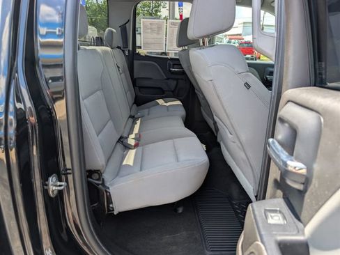 Used 2018 Chevrolet Silverado 1500 Custom w/ Custom Value Package AWD/4WD image 17