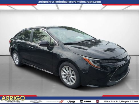 Used 2020 Toyota Corolla XLE w/ Carpet Mat Package (TMS) FWD image 1
