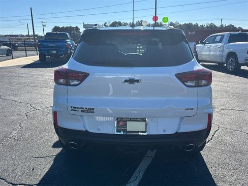 Used 2021 Chevrolet TrailBlazer RS w/ Technology Package image 7