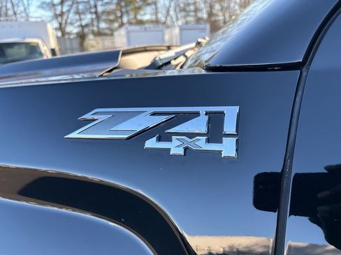 Used 2017 GMC Sierra 2500 SLE image 29