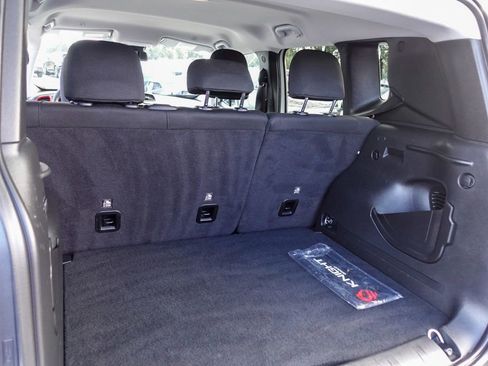 Used 2023 Jeep Renegade Trailhawk image 27