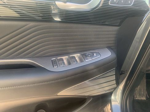 Used 2023 Hyundai Palisade Calligraphy image 11