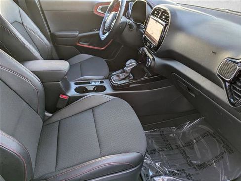 Used 2023 Kia Soul GT-Line w/ GT-Line Technology Package image 19