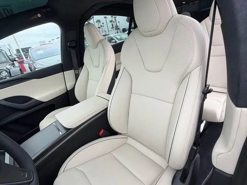 Used 2026 Tesla Model X Plaid AWD/4WD image 9