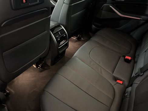 Used 2022 BMW X5 M50i w/ Executive Package AWD/4WD image 4