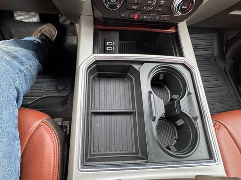 Used 2019 Ford F250 King Ranch w/ Chrome Package image 27