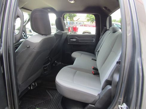 Used 2022 RAM 2500 Big Horn AWD/4WD image 27